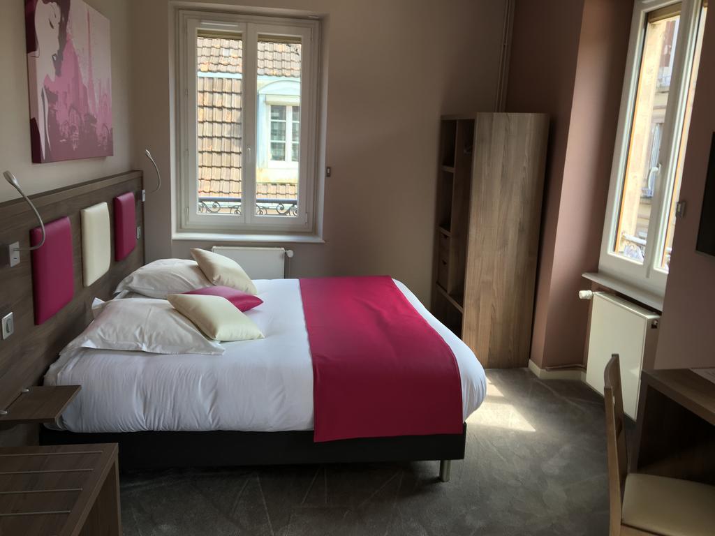 Hotel-Restaurant St-Christophe Belfort Εξωτερικό φωτογραφία